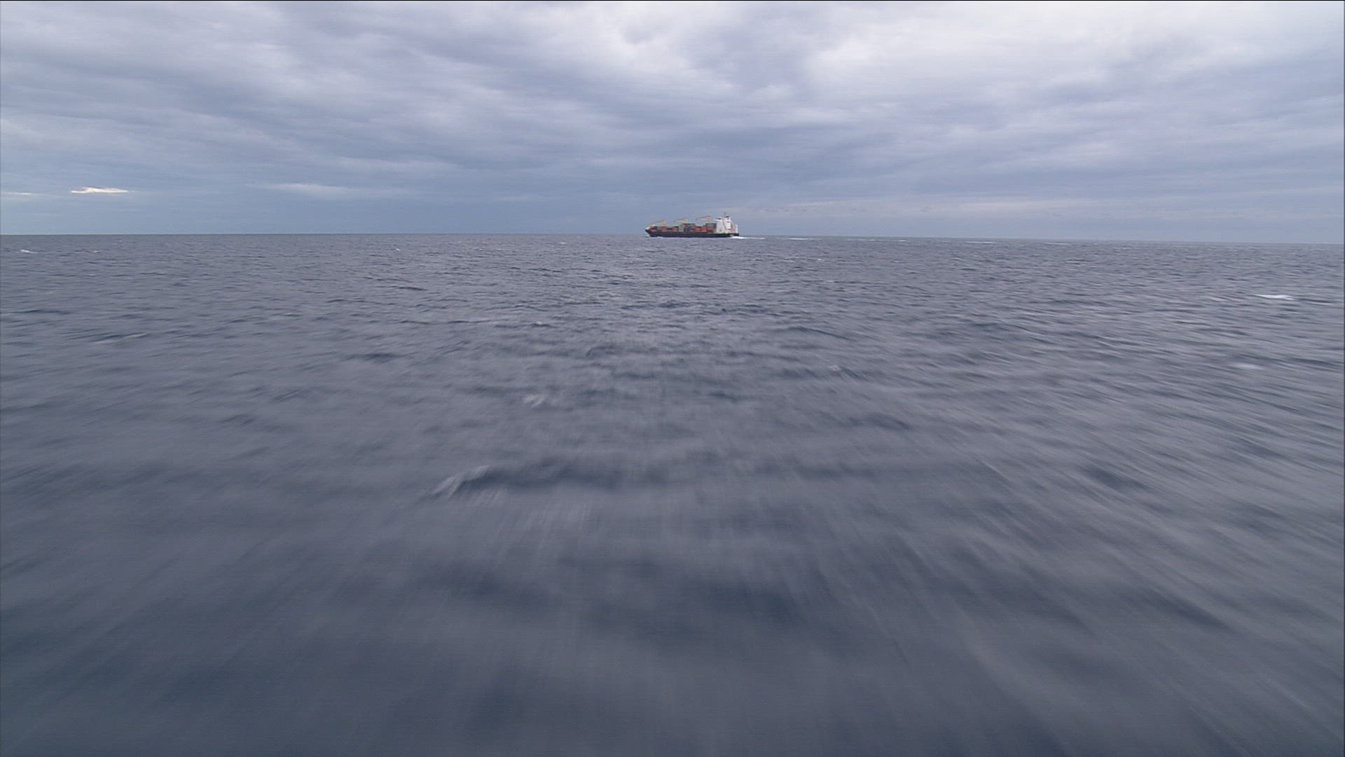 415679855 / Container Ship / Freight Transport / South Pacific