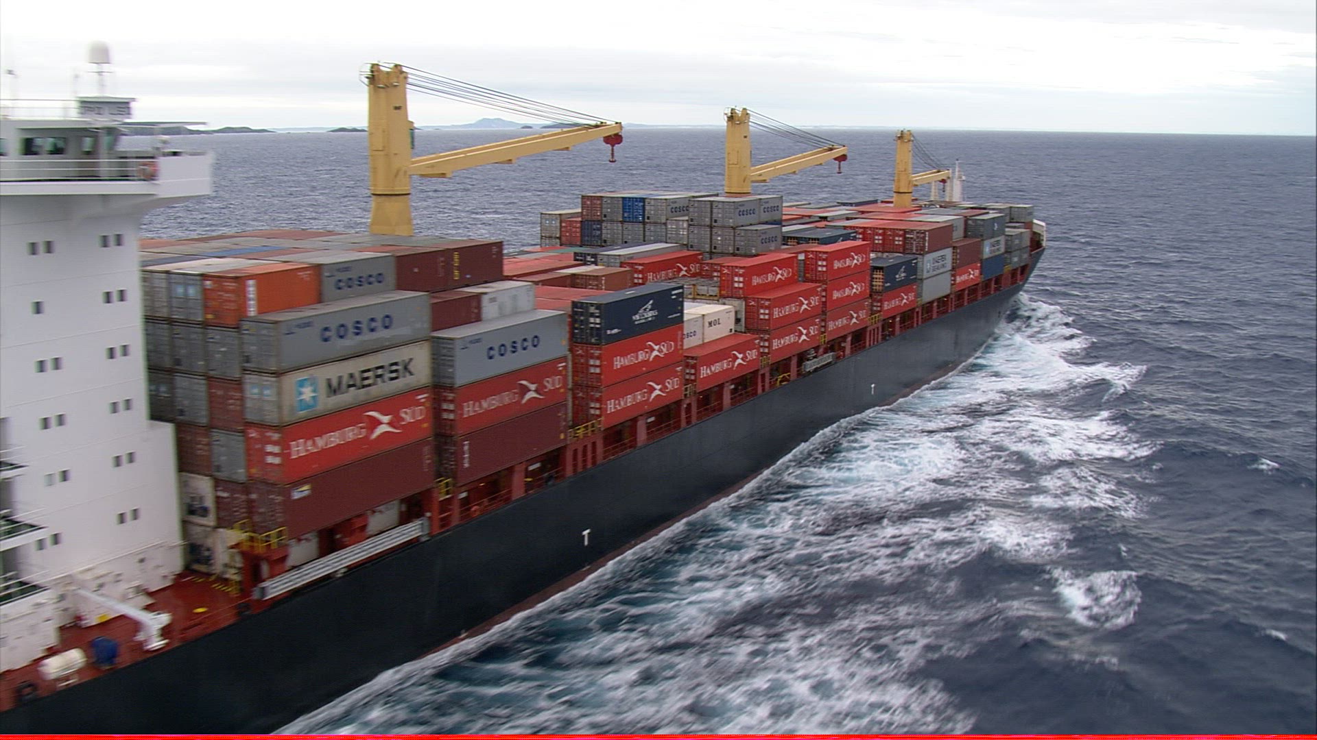 546939932 / Container Ship / Freight Transport / South Pacific