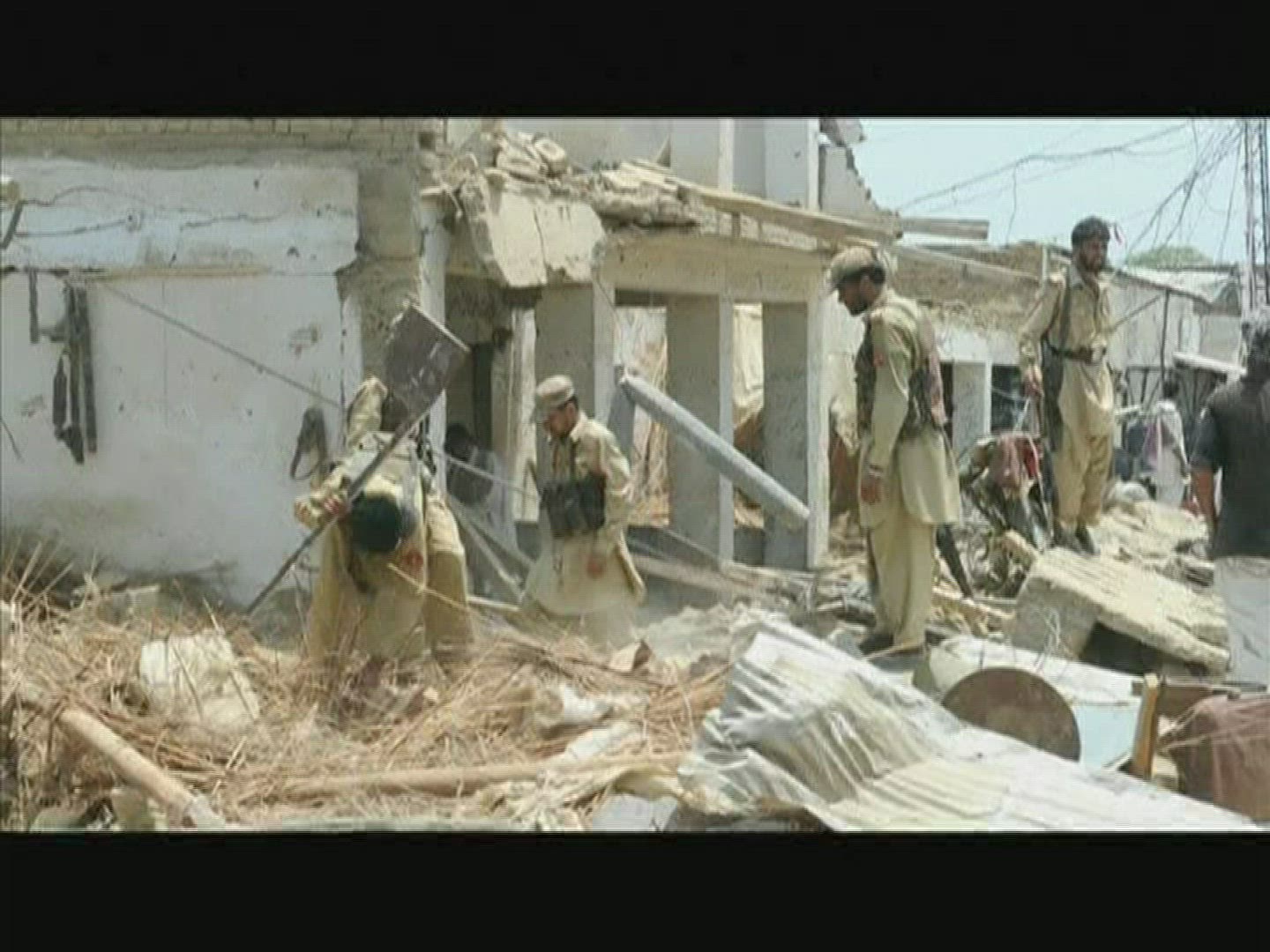 215401476 / Bomb Attack / Pakistan / 2010