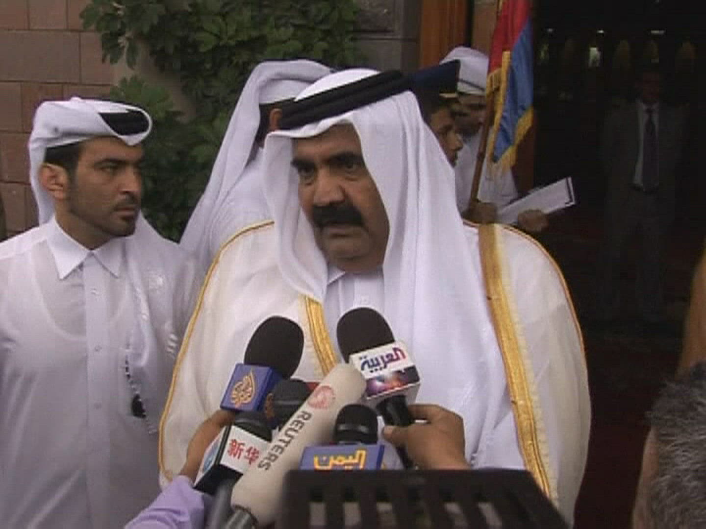 990805870 / Hamad bin Khalifa Al Thani of Qatar / State Visit / Yemen / 2010