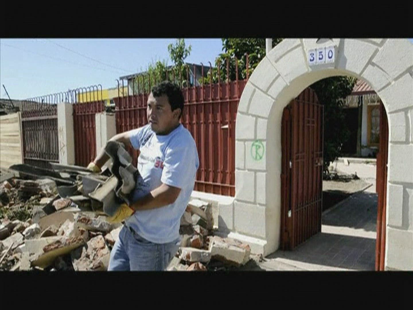 994704706 / Earthquake Catastrophe / Chile / 2010