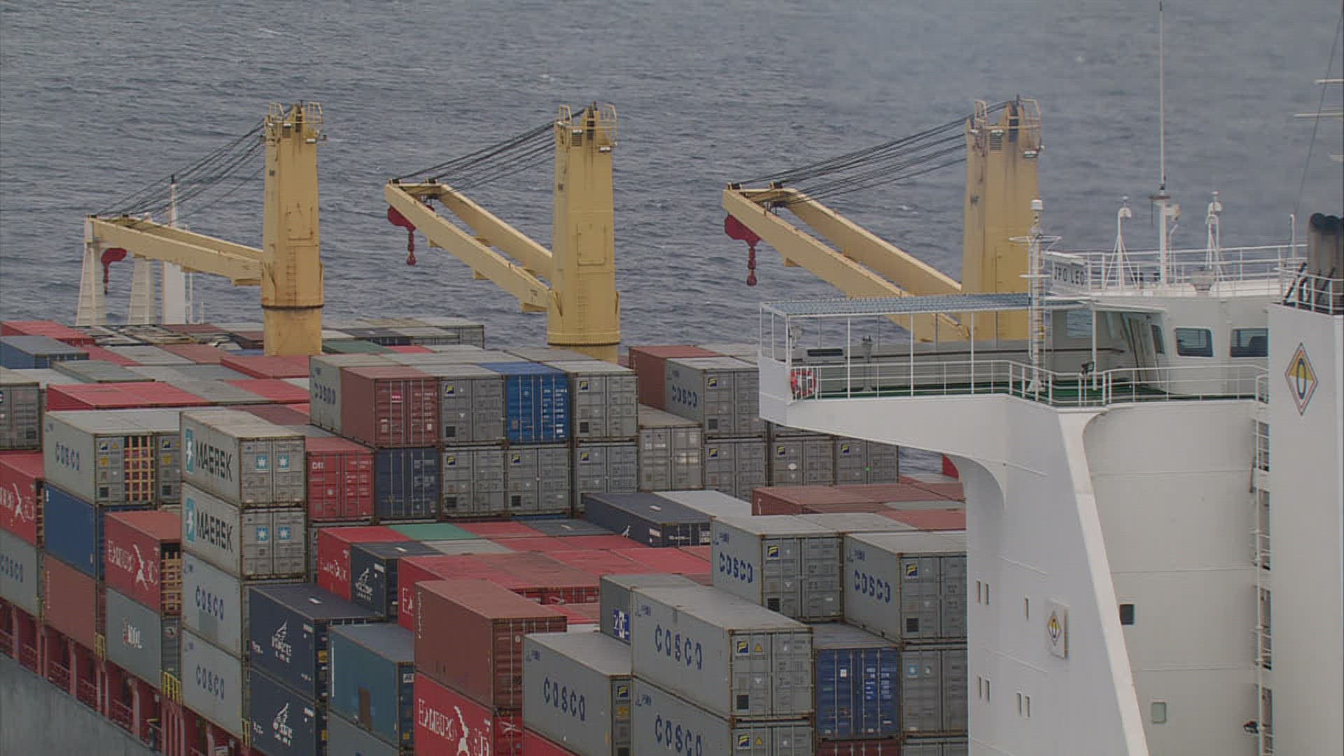 864956682 / Container Ship / Cargo