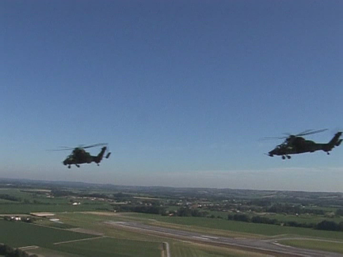 307605290 / Military Helicopter / France