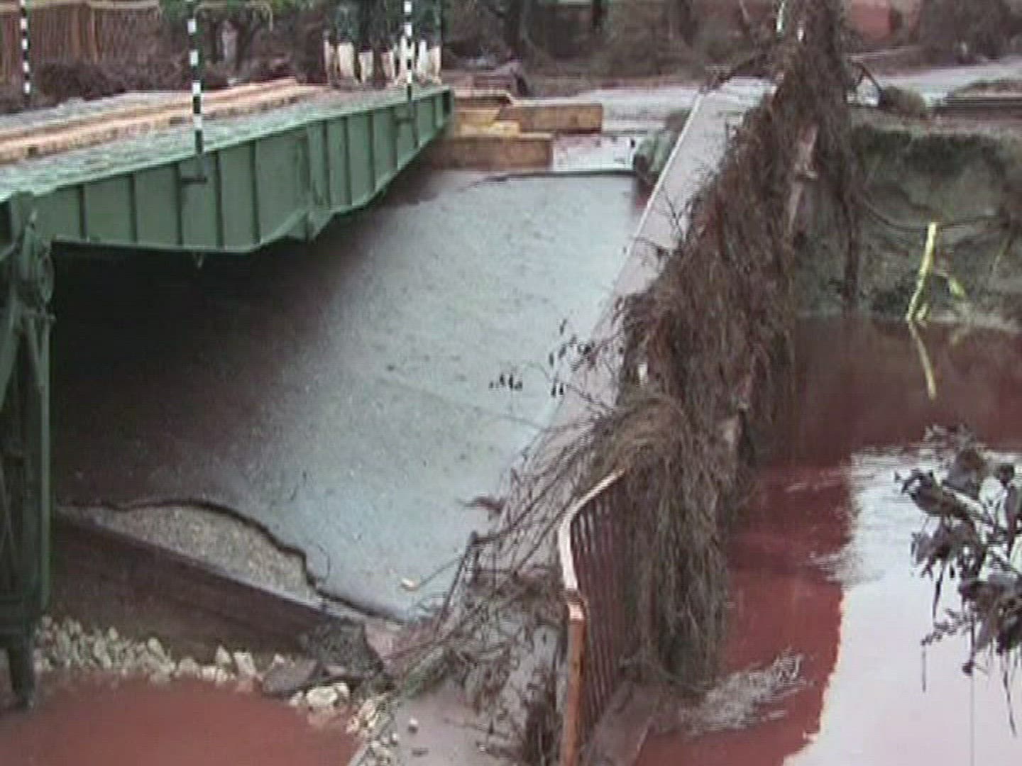 834470986 / Red Mud / Ecological Disaster / Hungary / 2010