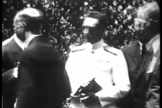 Admiral Richard Byrd returns from his Antarctic expedition in 1930 and is greeted by Herbert Hoover 