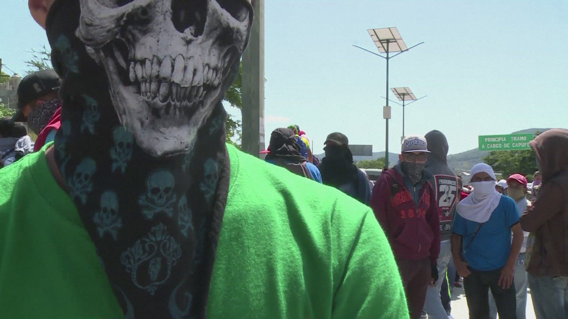 140008479 / News Footage / Oct 26, 2014