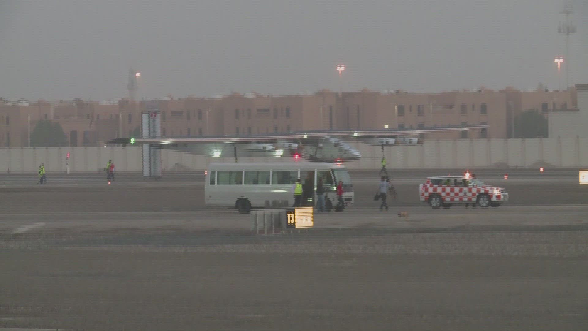 890812150 / News Footage / Mar 9, 2015