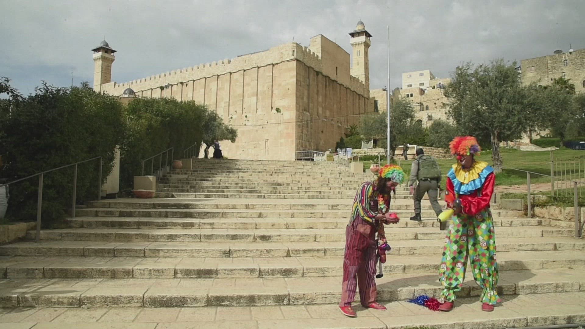 147648880 / News Footage / Mar 24, 2016