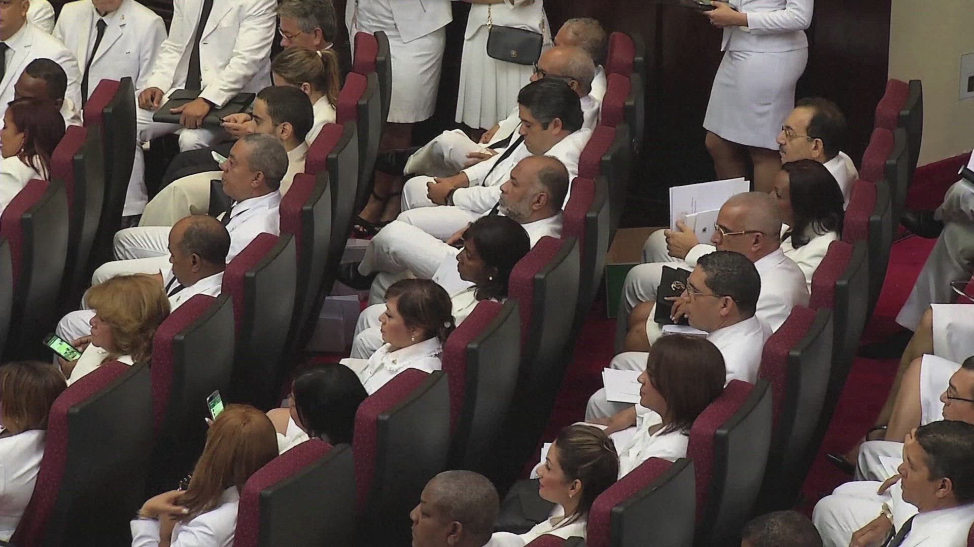 328207962 / News Footage / Aug 16, 2016