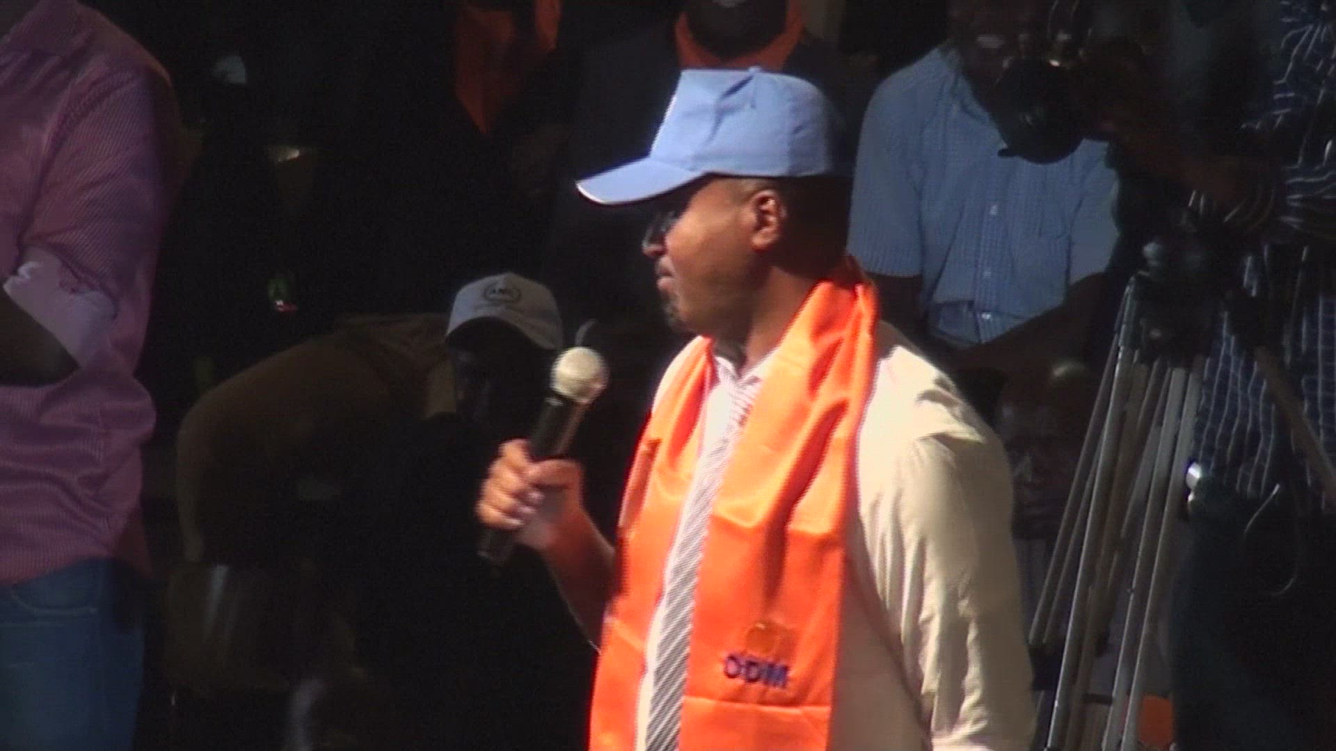 164203925 / News Footage / Jan 11, 2017