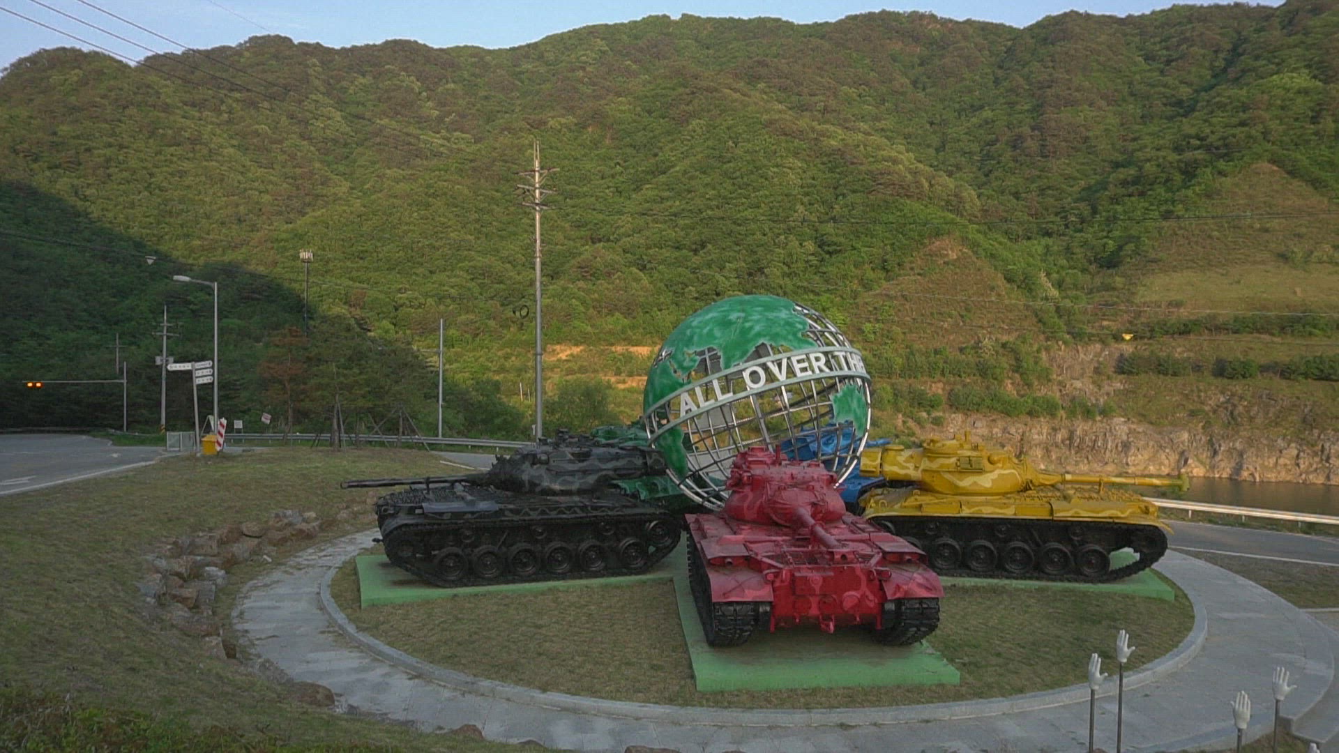 463604478 / News Footage / May 22, 2017