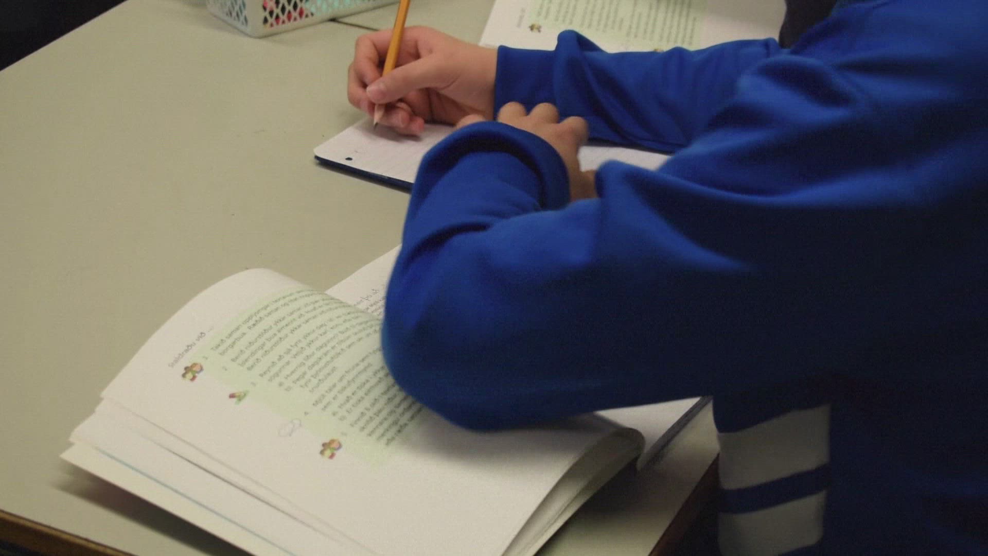 507264147 / News Footage / Nov 30, 2018