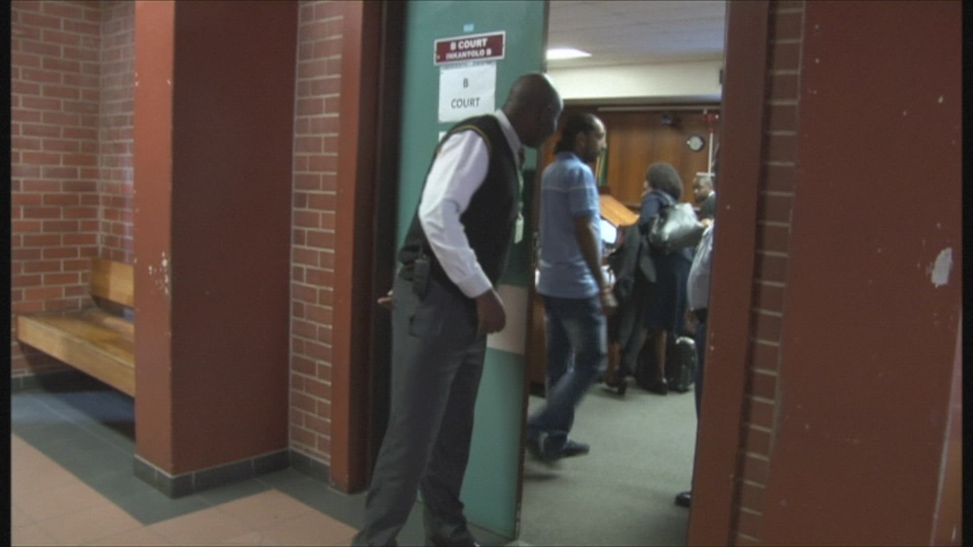 208664019 / News Footage / Dec 11, 2018