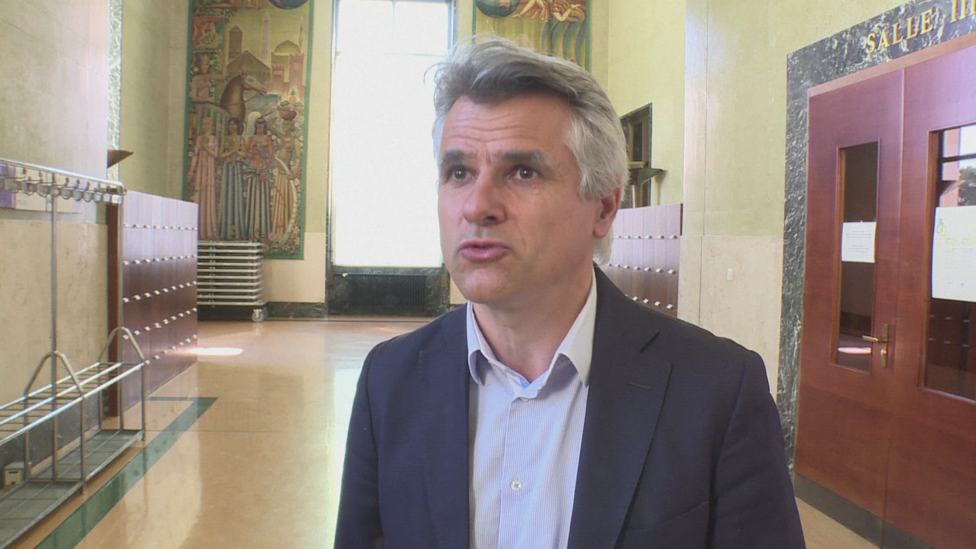 297718893 / News Footage / Apr 9, 2019