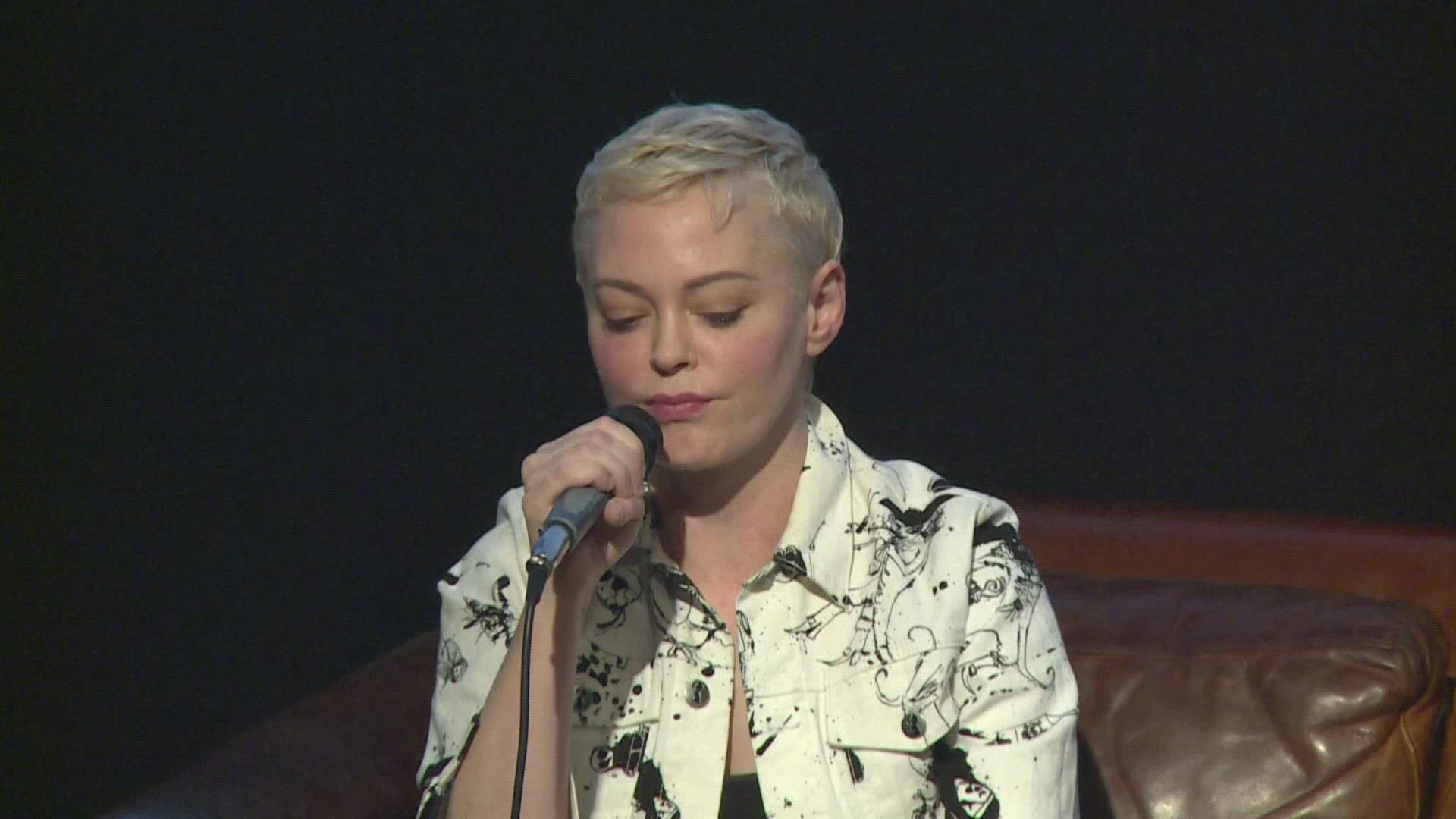 209744740 / News Footage / Feb 2, 2020