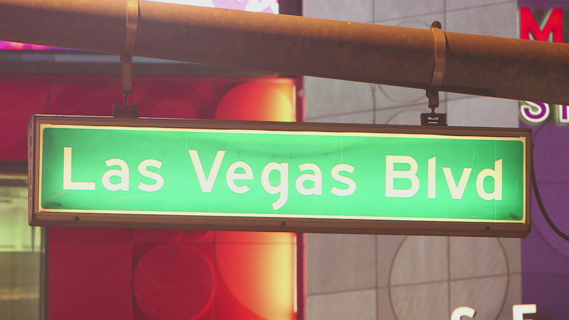 441747338 / Signpost / Las Vegas / USA