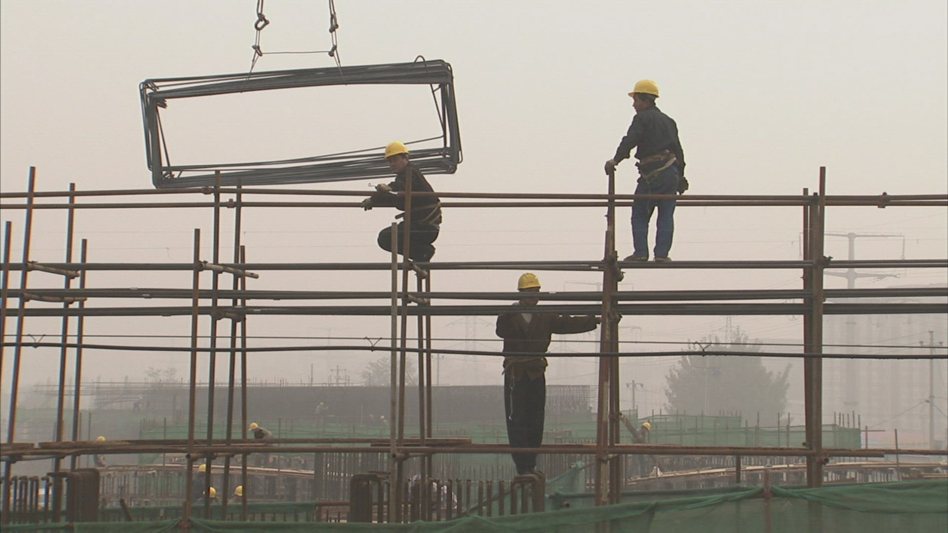 639561512 / Building Site / Scaffolding / China