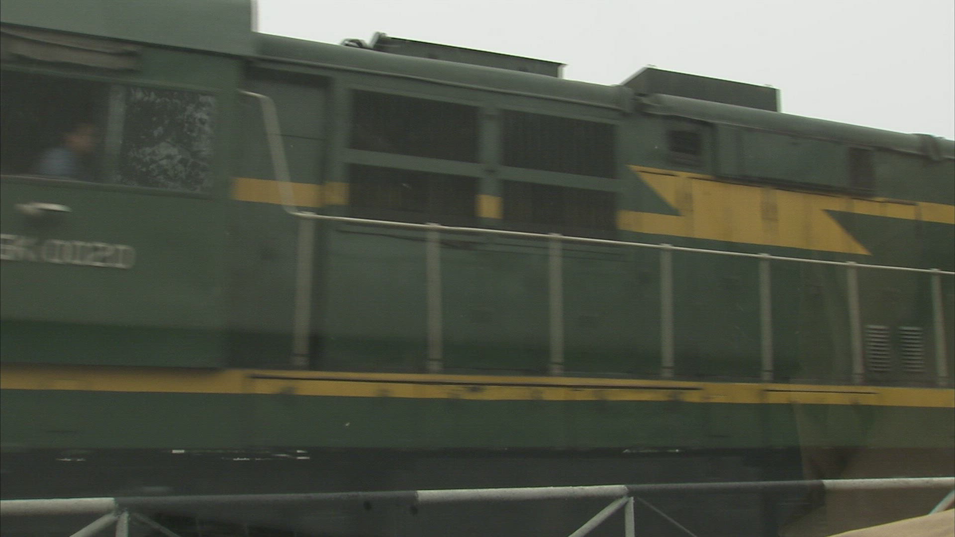 727712179 / Railway Level Crossing / Goods Train / China