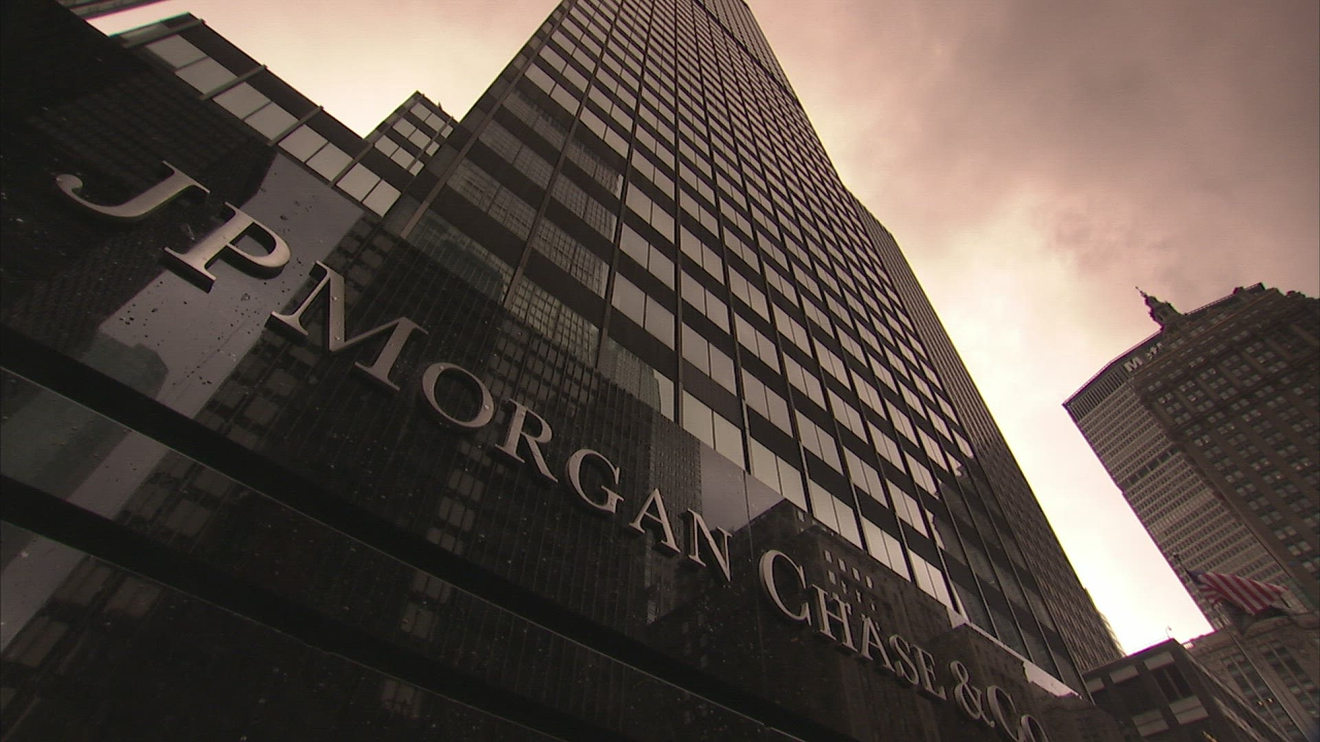 723030389 / J.P. Morgan / Bank / New York City