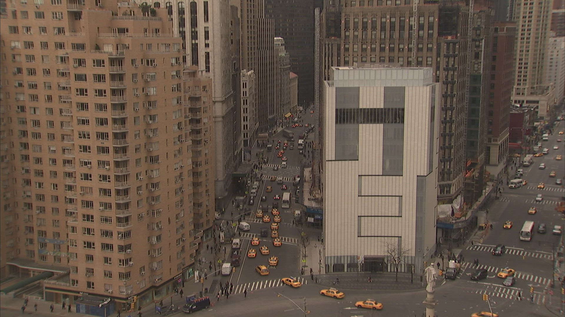 606943625 / City Traffic / Columbus Circle / New York City / USA