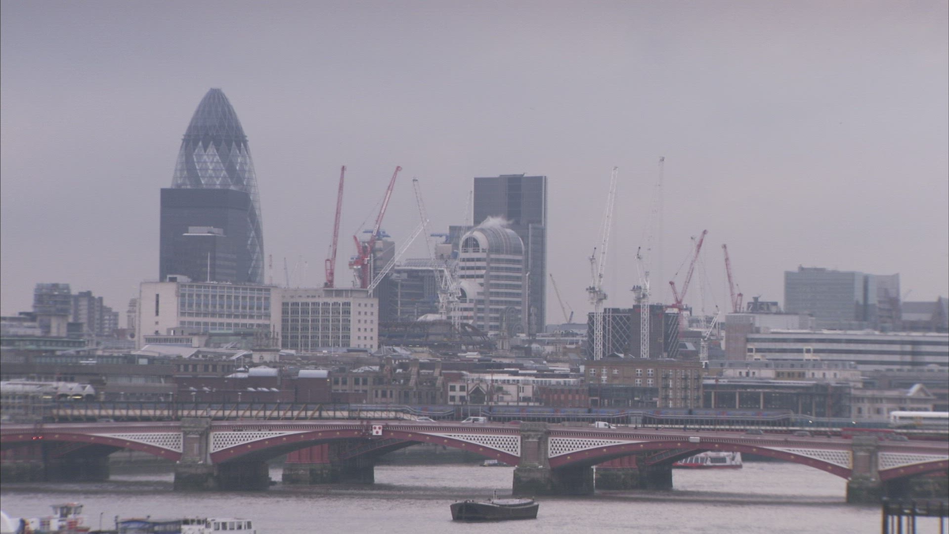 512552244 / City / Thames / London