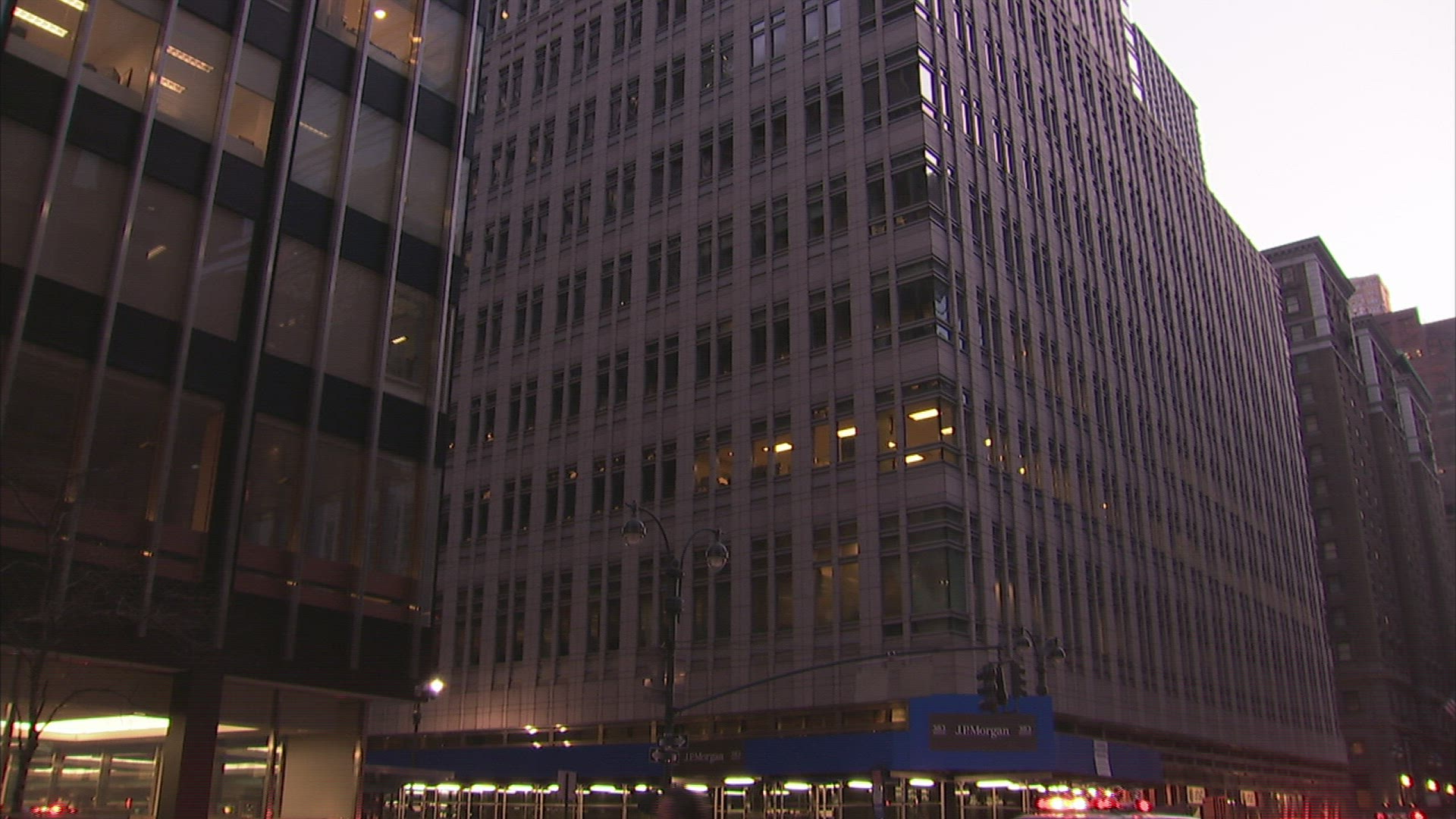 282778049 / 383 Madison Avenue / Evening / New York City