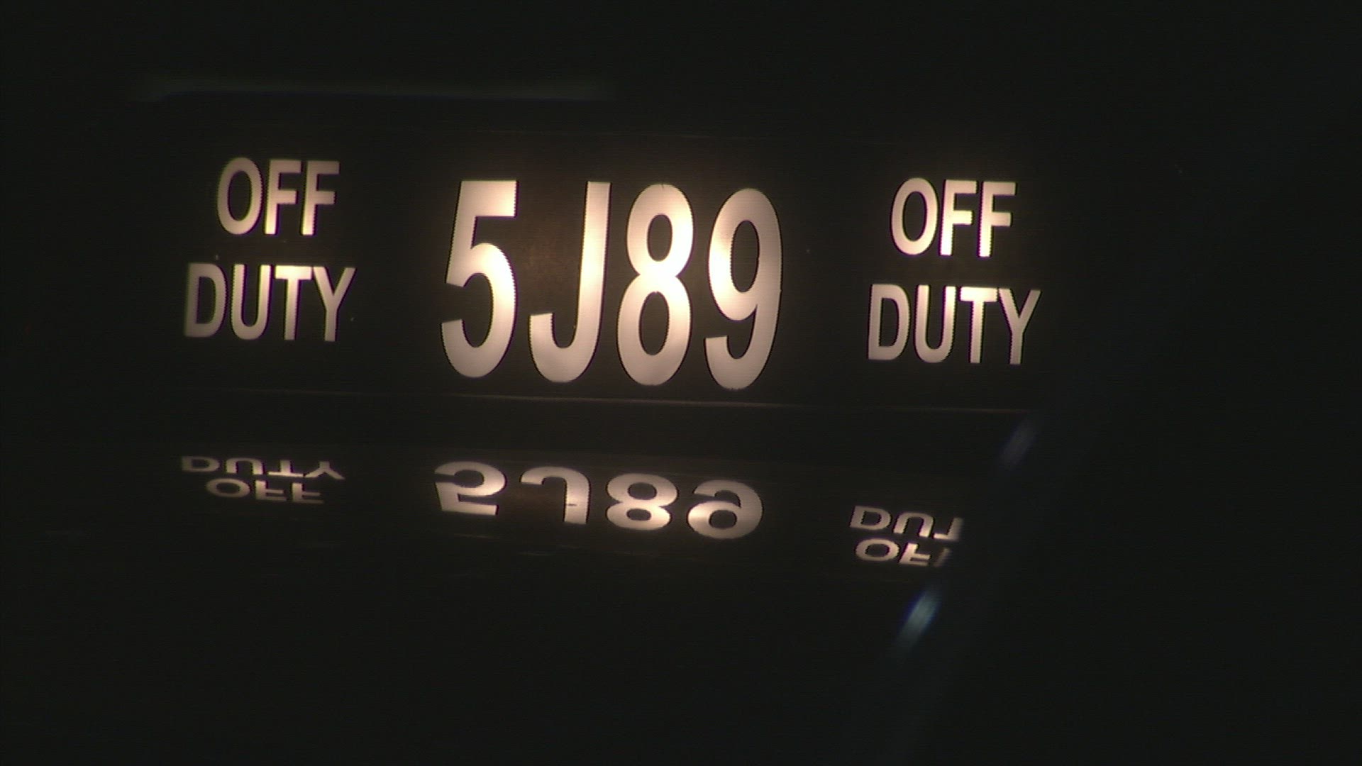725190238 / Sign / Yellow Cab / New York City