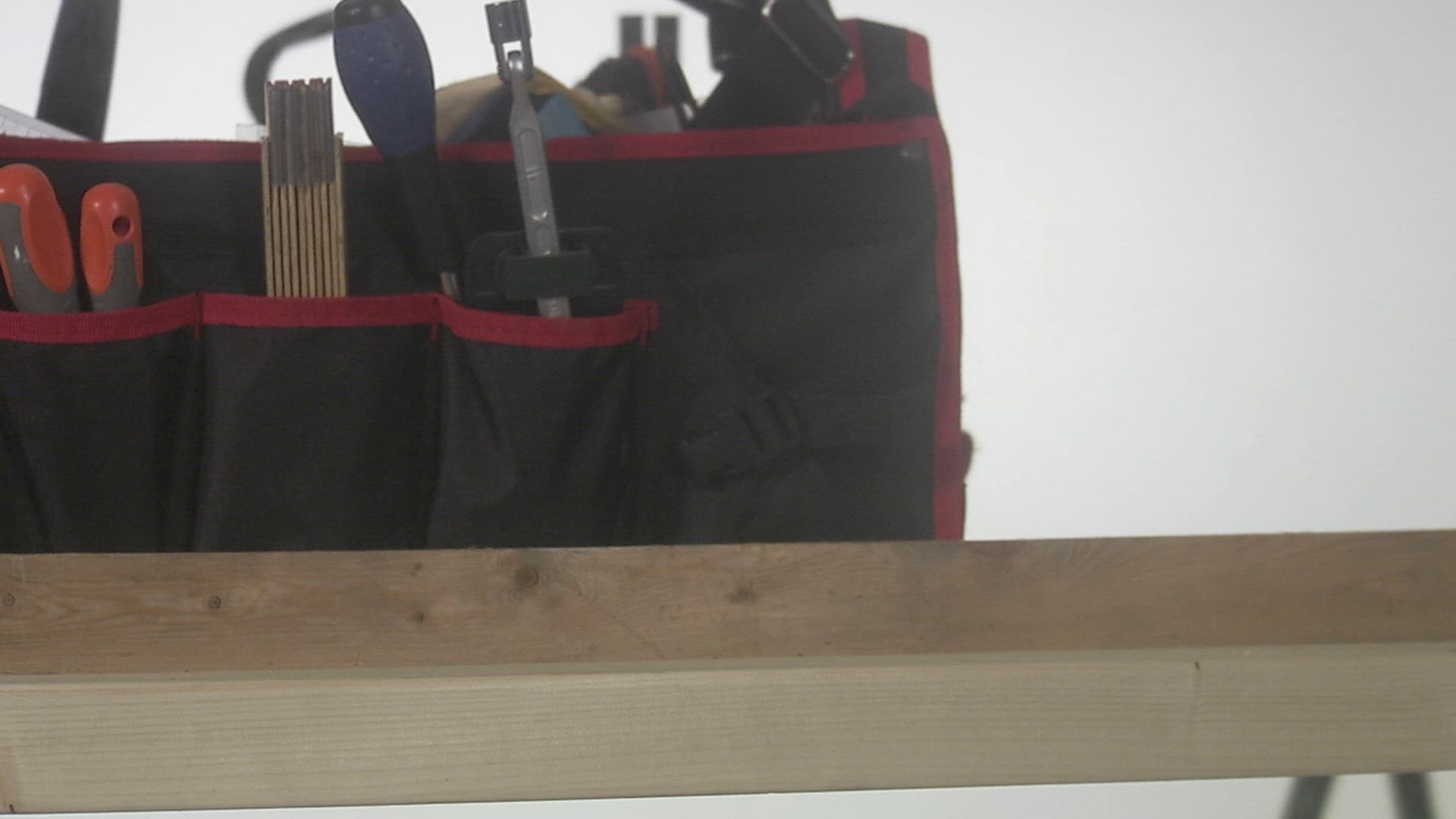 494960837 / Scandinavian Ethnicity / Tool / Craftsman