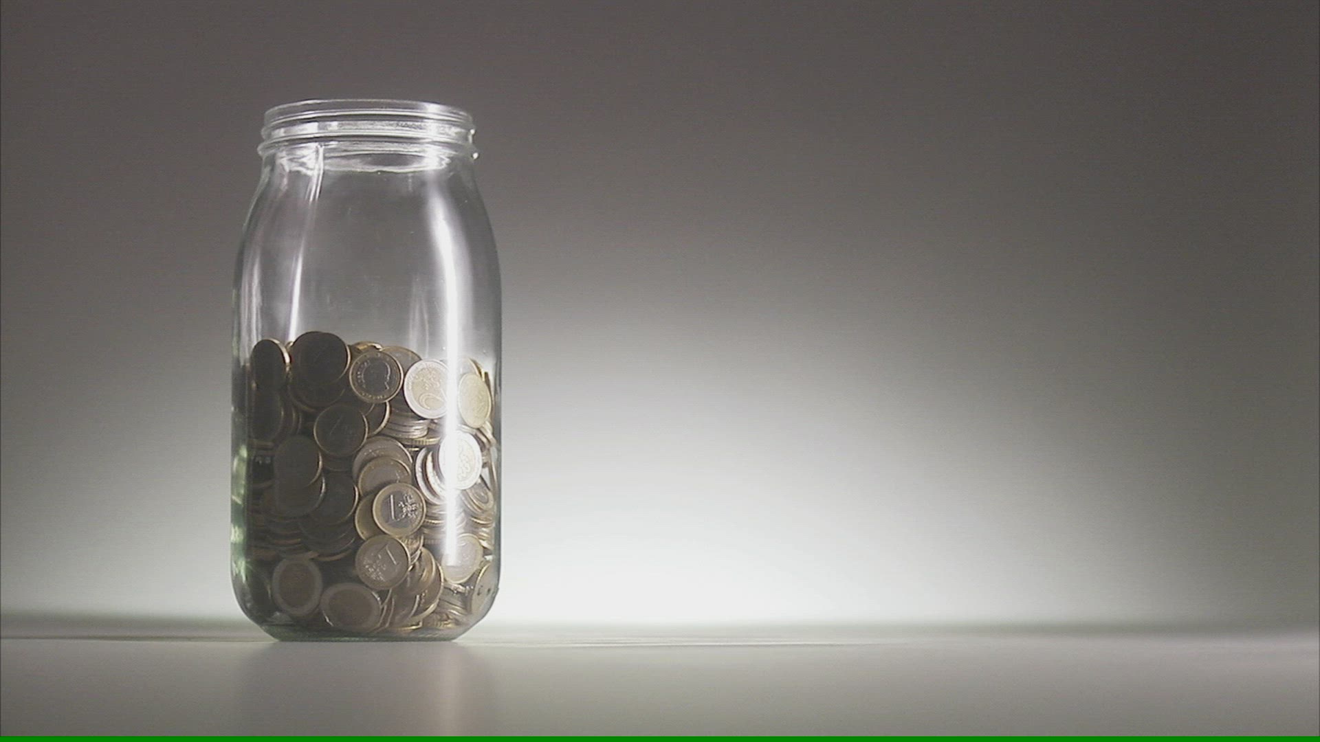 878002865 / Euro / Collecting / Saving