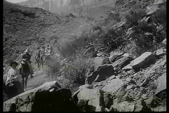 Early shots from 1910 of the Grand Canyon.