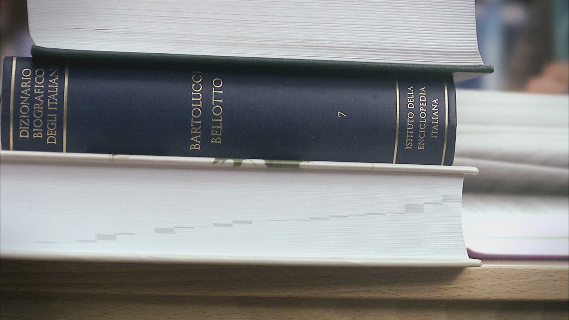 294777349 / People / Book / Sweden