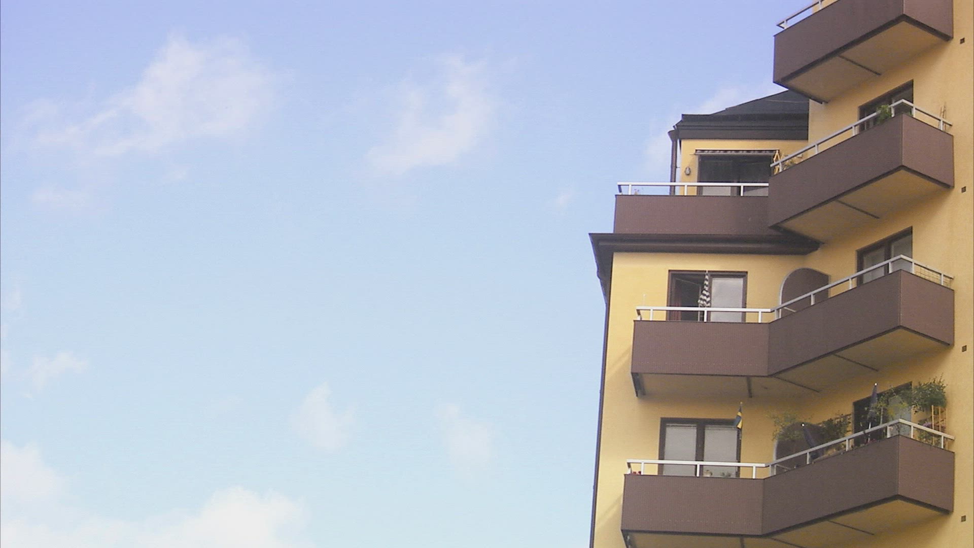 843614747 / Apartment House / Sky / Stockholm