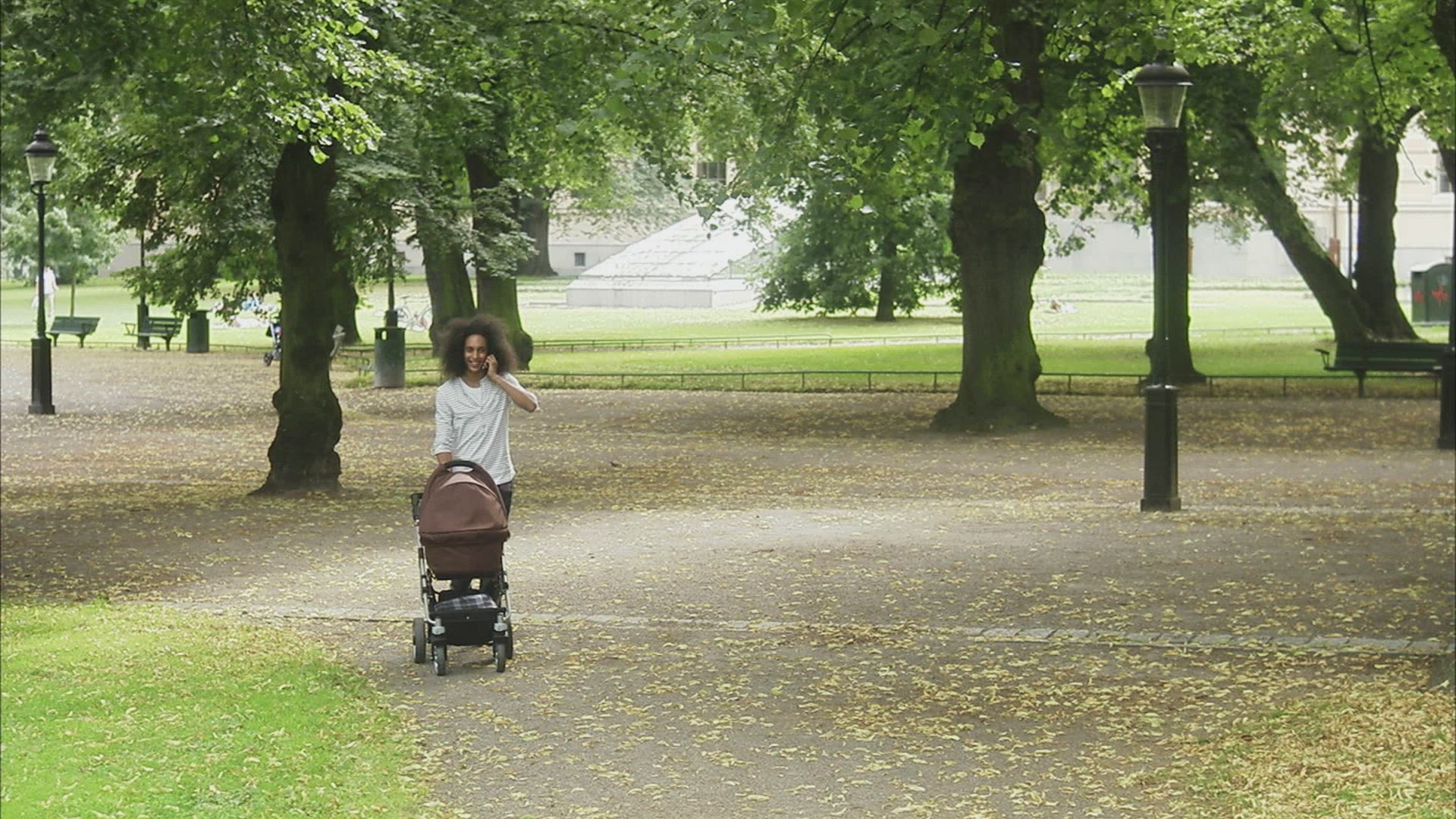 310816607 / Mother / Baby Buggy / Sweden