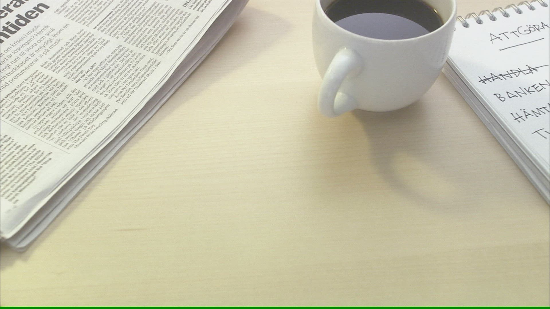 882747685 / Scandinavian Ethnicity / Coffee Cup / List