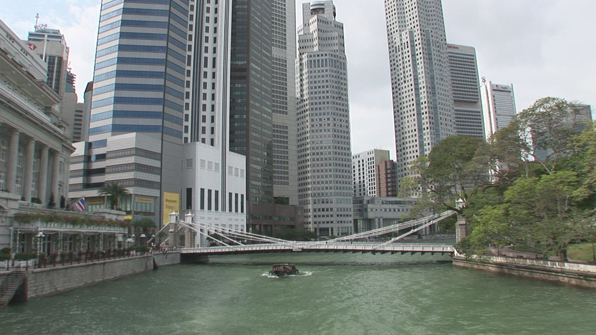 801233374 / Cavenagh Bridge / Singapore