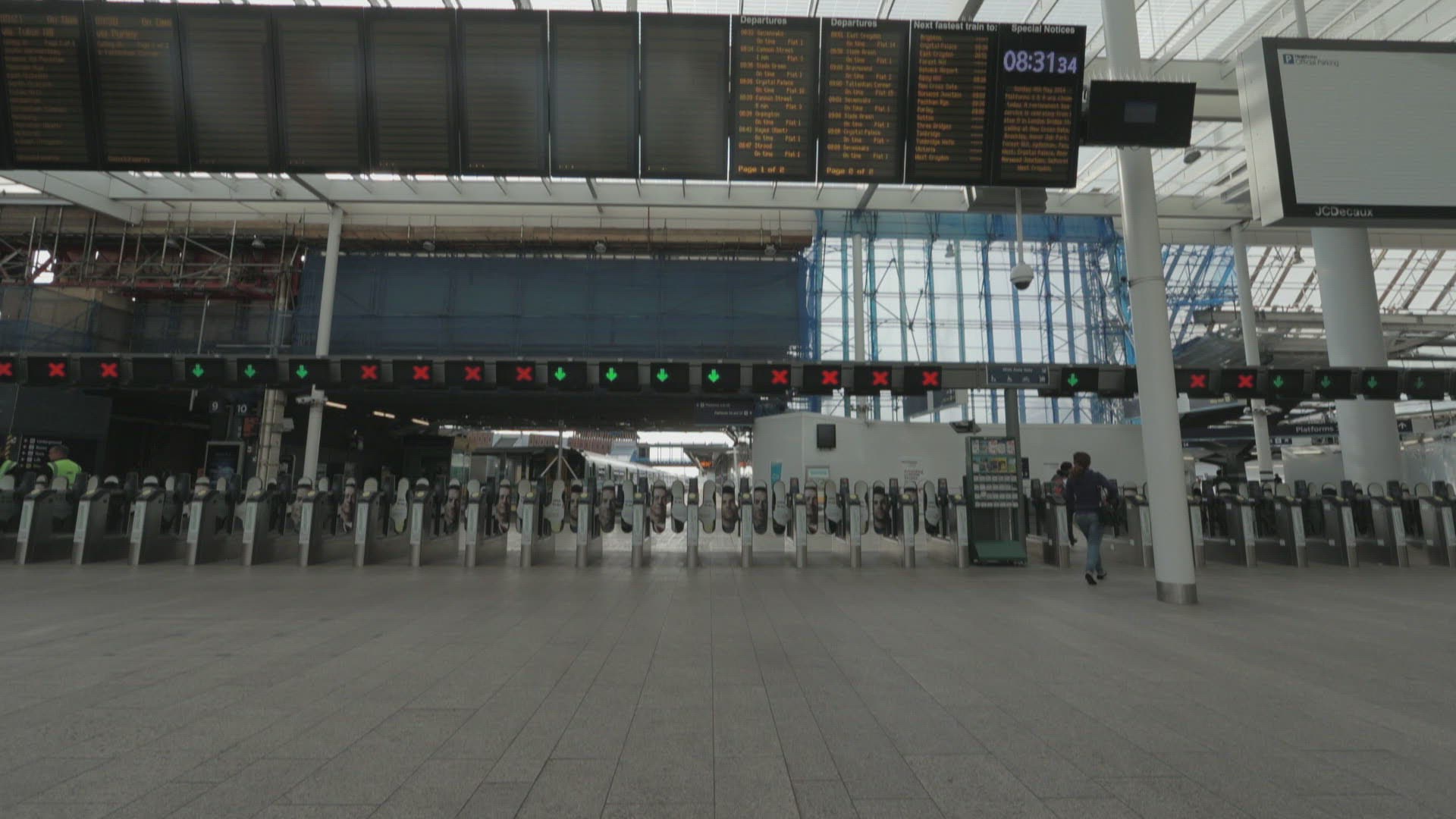 653902617 / London Bridge Station / London / England