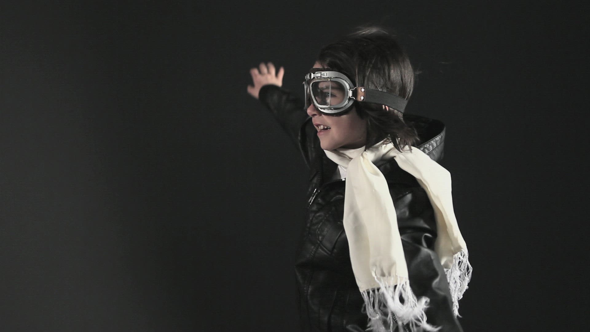 703716611 / Child / Playing / Costumes