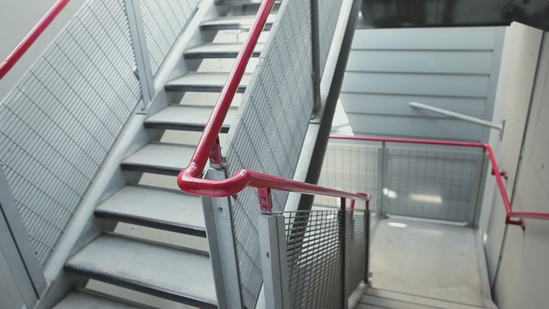 397035738 / Woman / Climbing Stairs