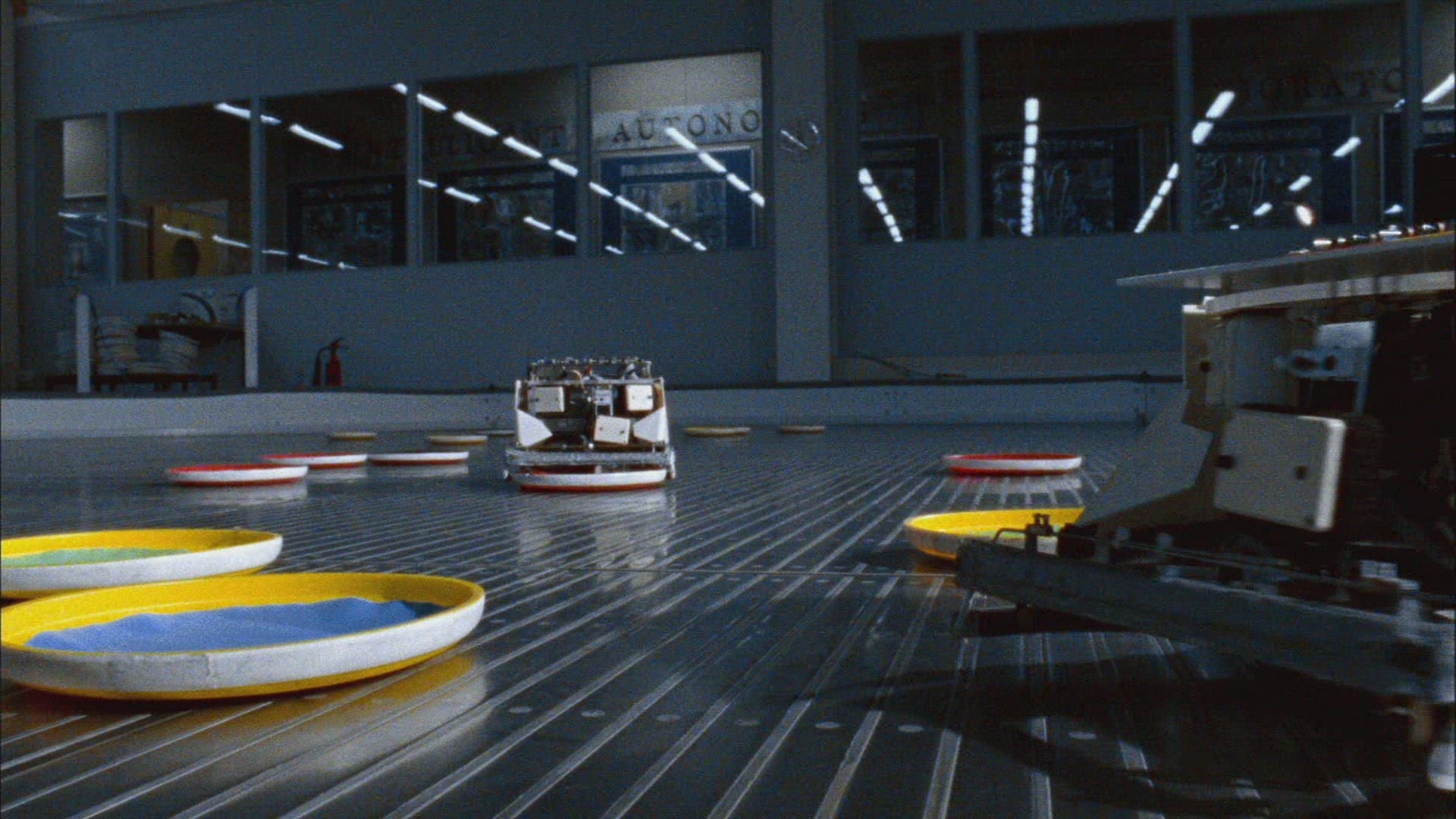 875562004 / Robot / Experiment / Collecting