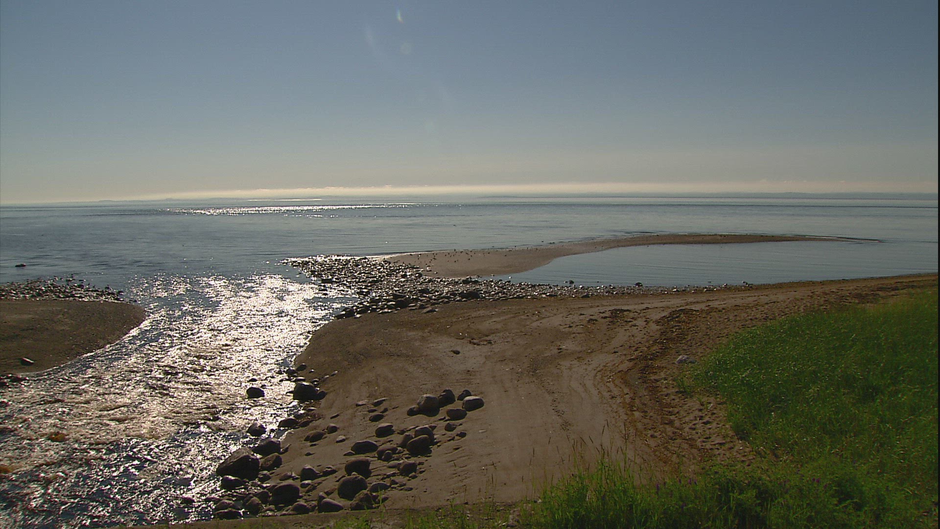 897557212 / Saint Lawrence River / Beach / Sainte-Irénée / Canada