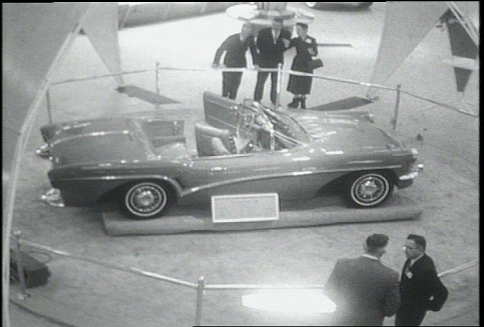 703109764 / Montreal Auto Show / Canada / 1955