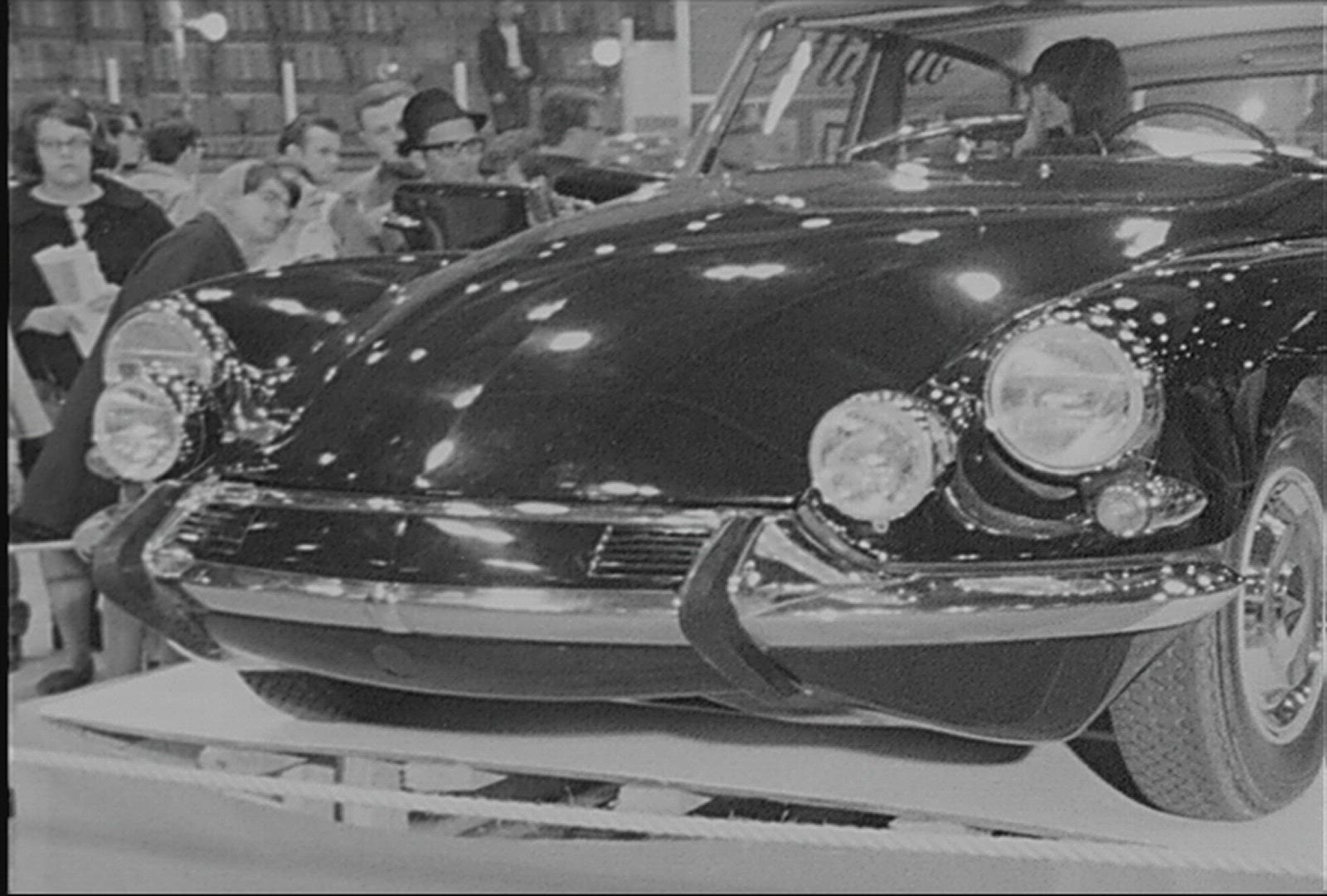 413109900 / Car Show / Québec / Canada / 1967
