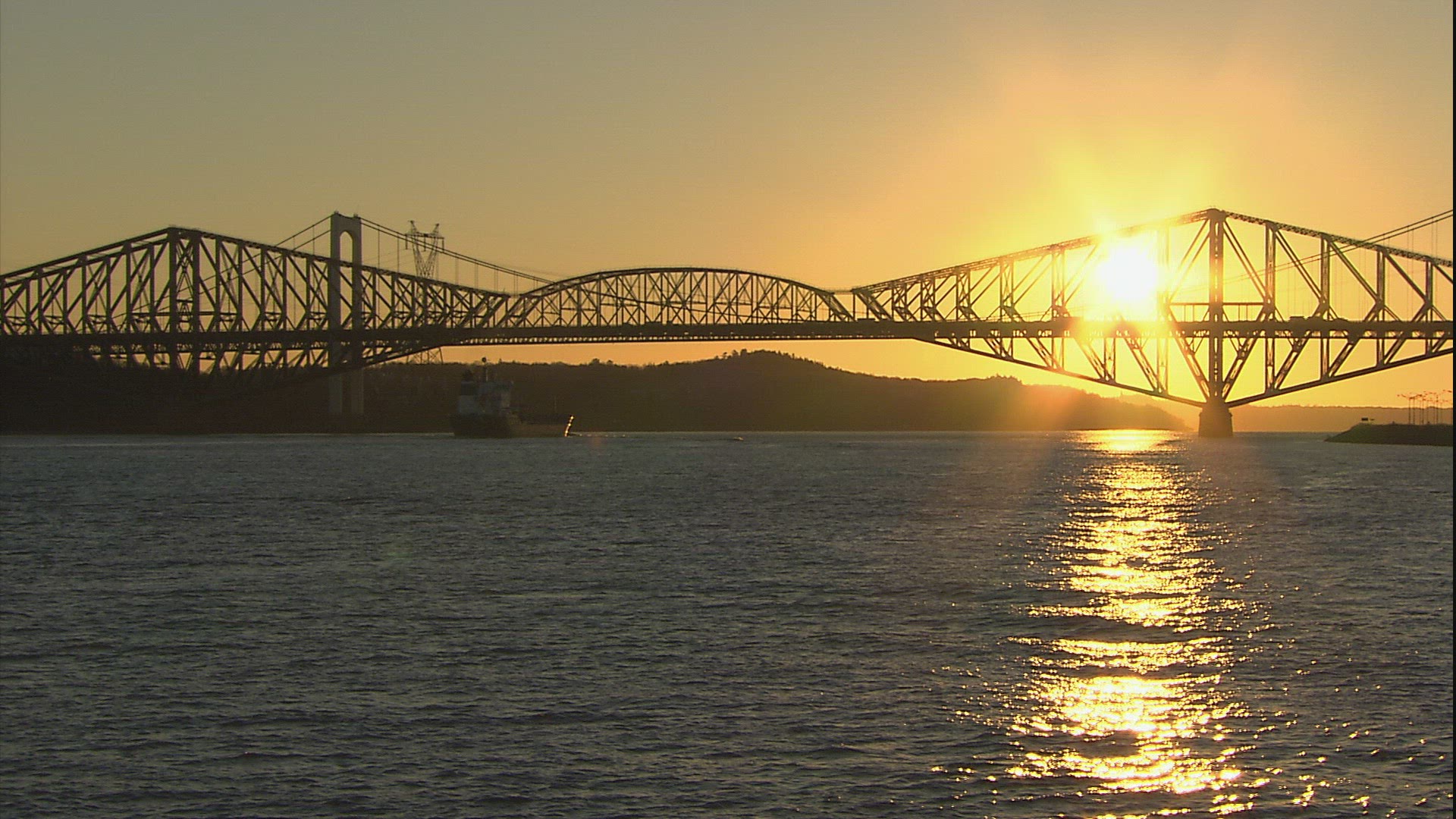 495445507 / Bridge / Sea / Québec / Canada