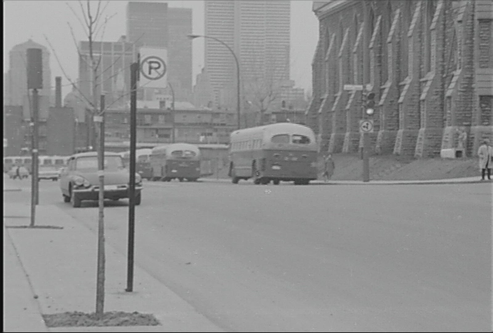 997233557 / Car / Road Traffic / Montreal / Canada / 1967