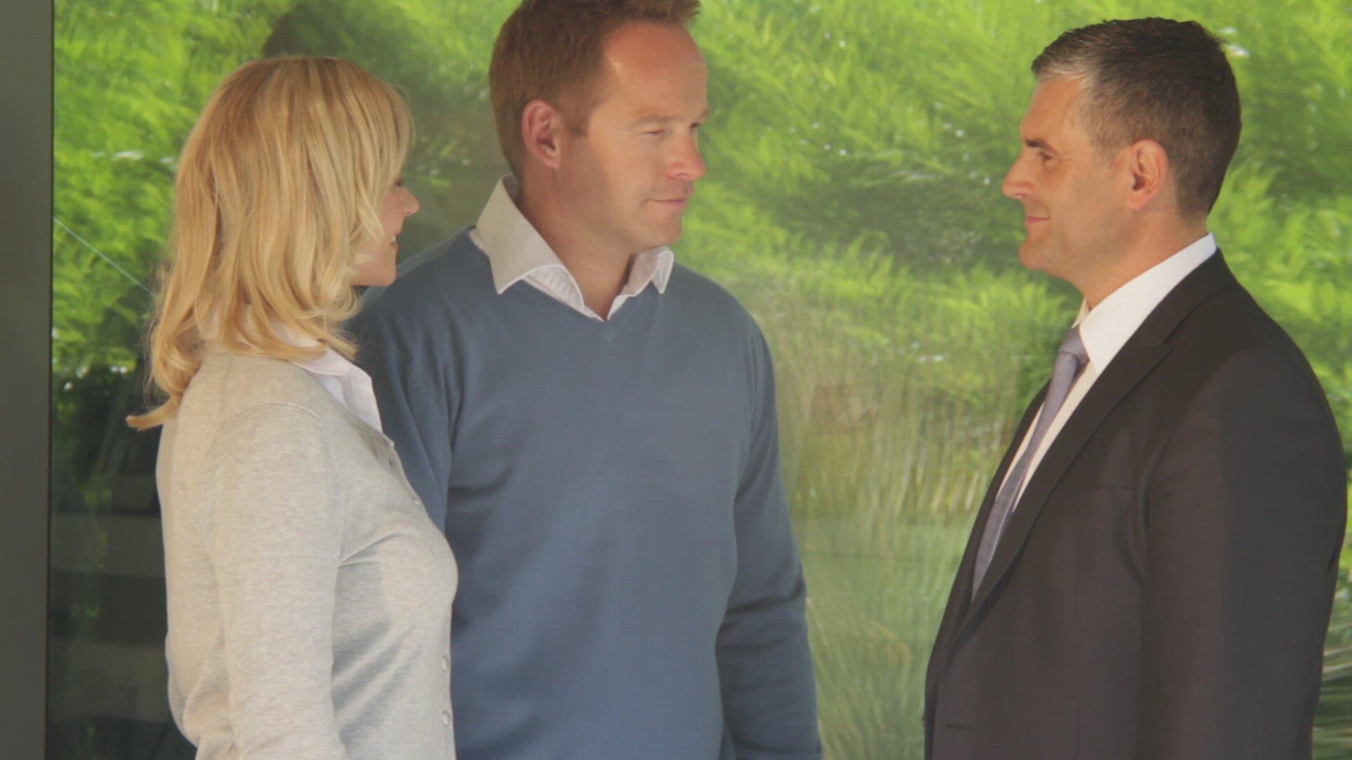 180350245 / Couple / Real Estate Agent / Home Ownership