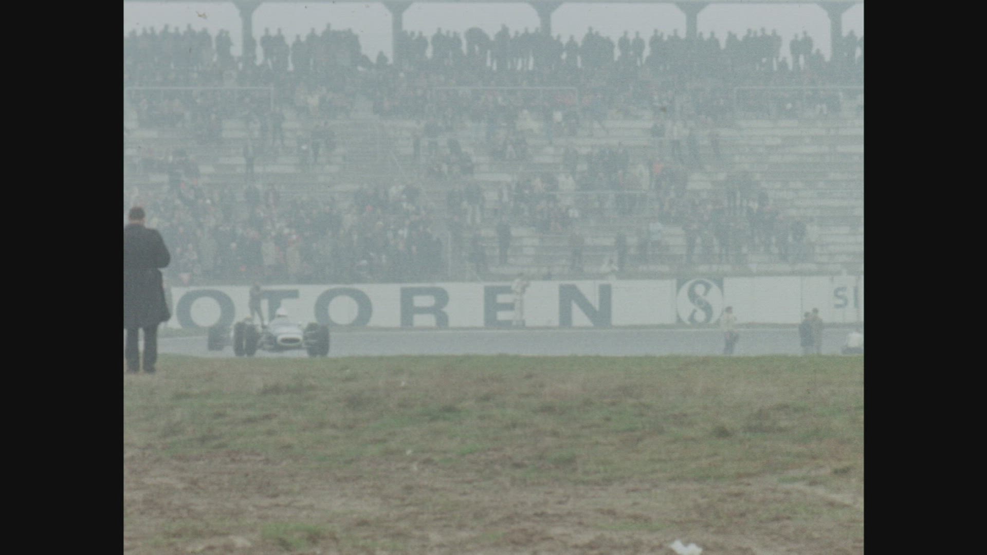 950100382 / Martini Gold Cup / Car Racing / Hockenheim Raceway / 1968