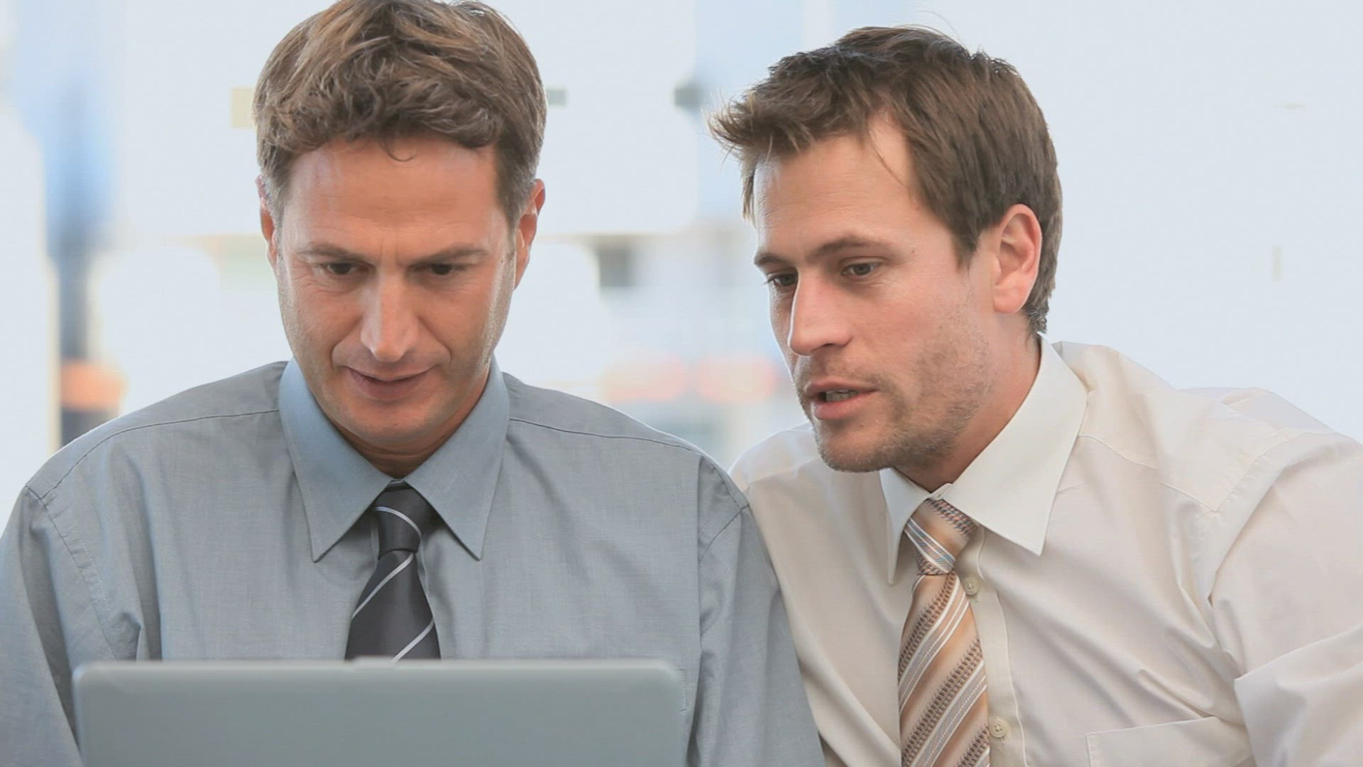 391004877 / Business People / Problem Solving