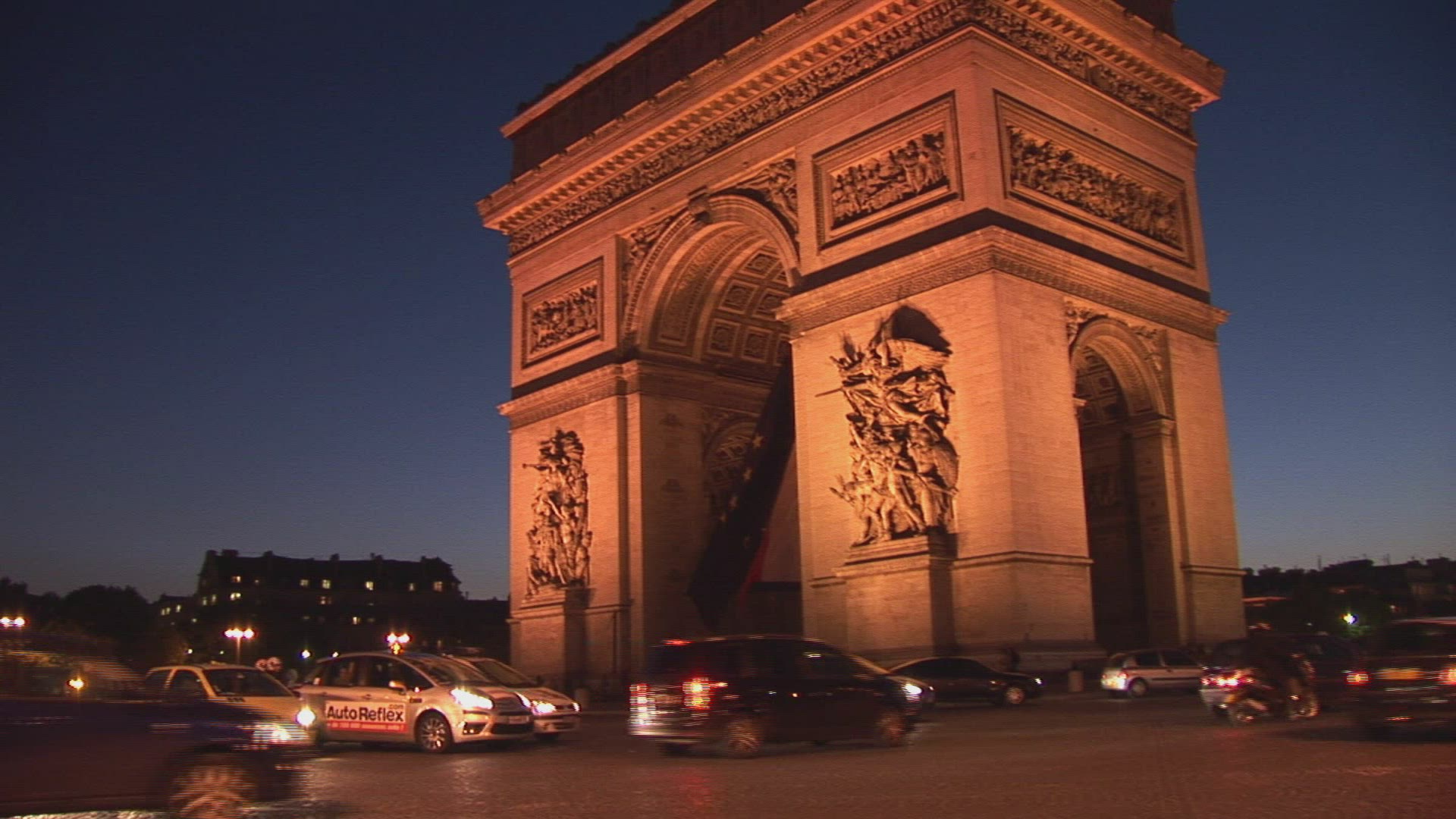 639141093 / Triumphal Arch / Place Charles de Gaulle / Paris