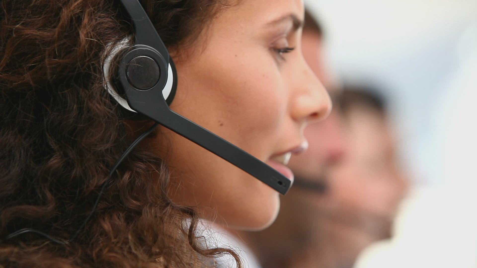 493554312 / Call Center / Woman / Headset