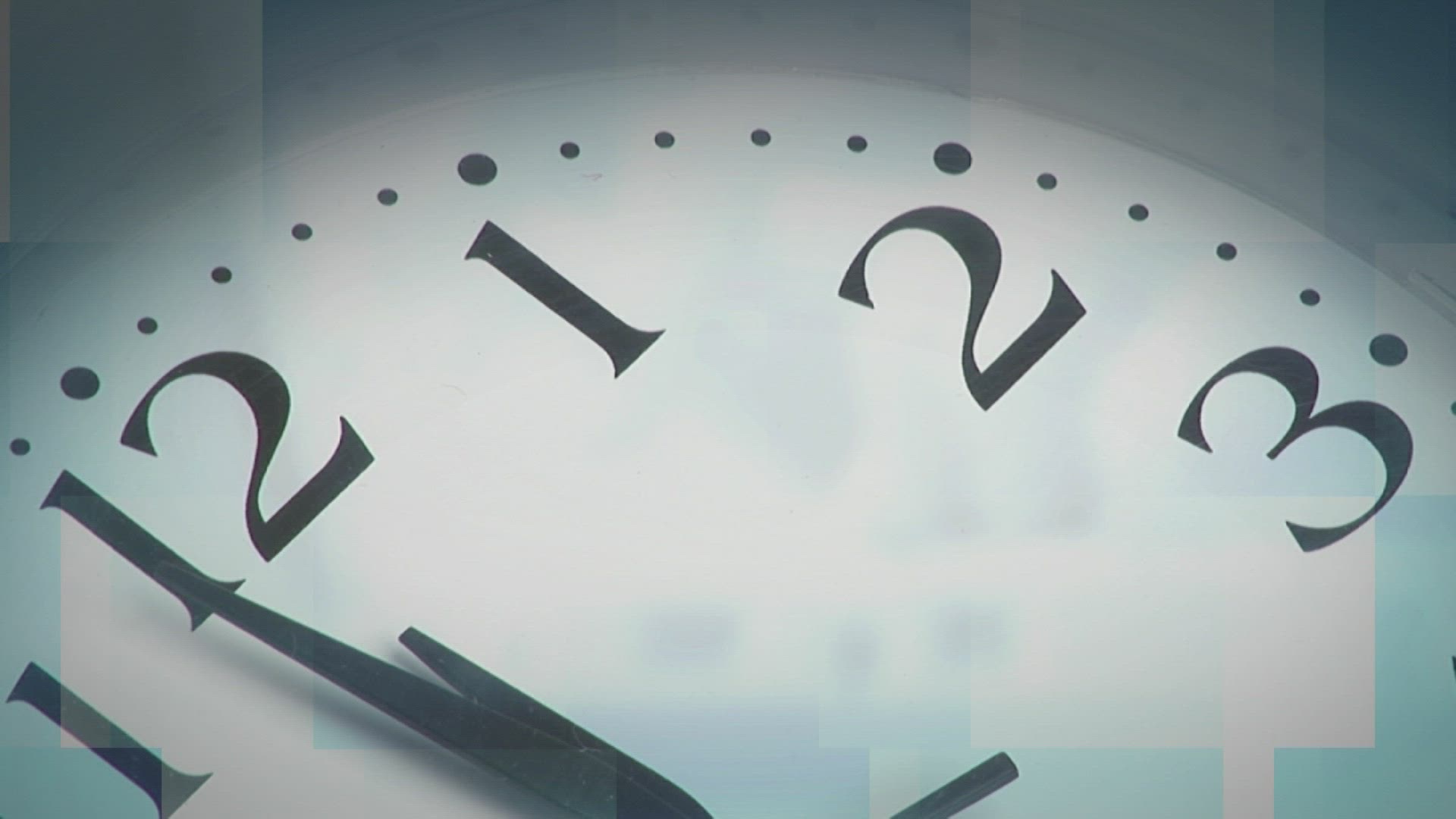 677162819 / Watch Hand / Pendulum Clock